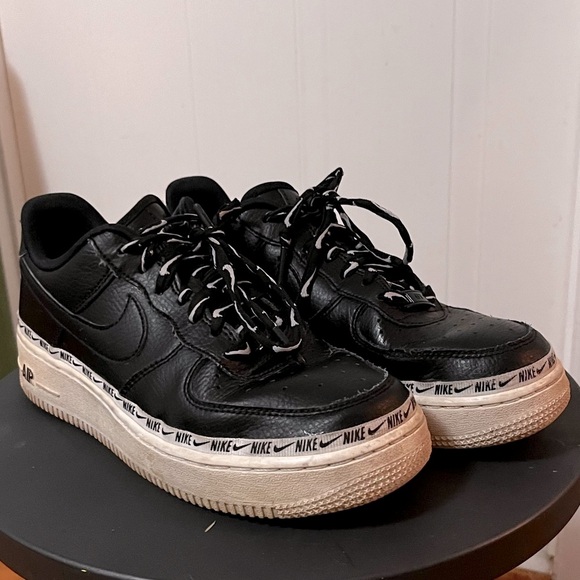 Nike Premium Black and white Air Force 1 Sneakers - Picture 1 of 6